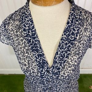 ANNE KLEIN | blue & white sheer fitted ruffle top